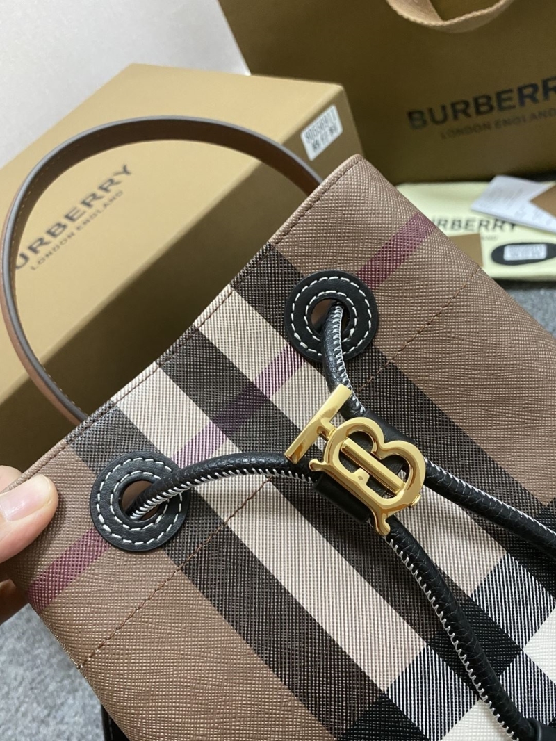 Bv*b*rry bucket bags